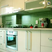 Кухня зеленая фото